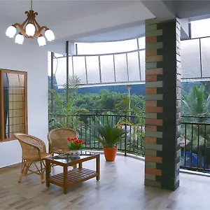 Holiday Villa Hostel