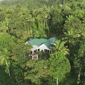 Coffee And Pepper Plantation Homestay